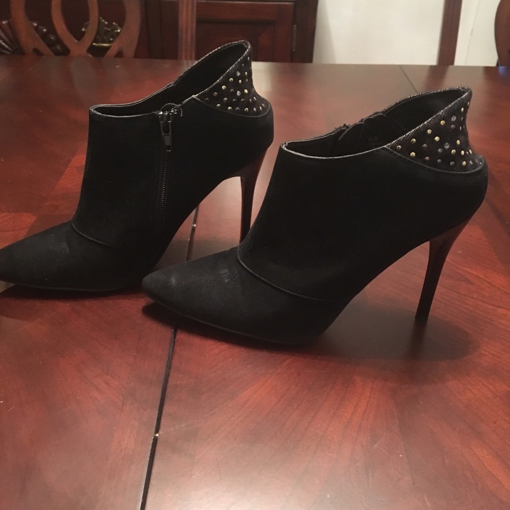 Booties-Black - Picture 2 of 4